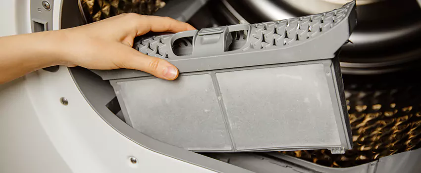 Signs Of A Clogged Dryer Lint Trap in Slidell, Louisiana